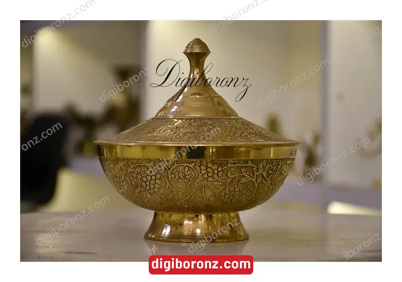 شکلات خوری برنجی برنزی درب دار مدل تاک ۱۵ سانت